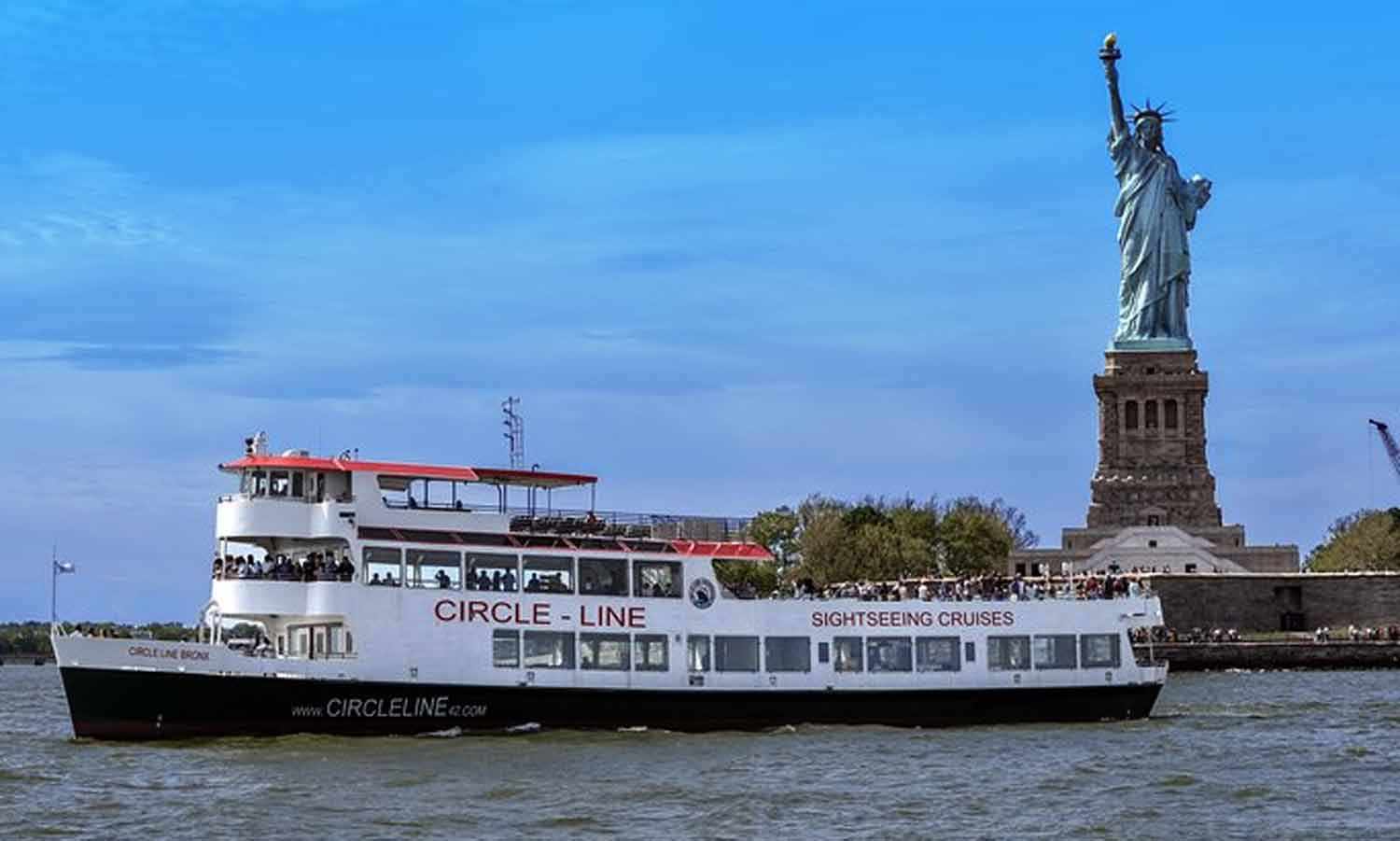 Circle Line Sunset Cruise - Statue of Liberty at Night