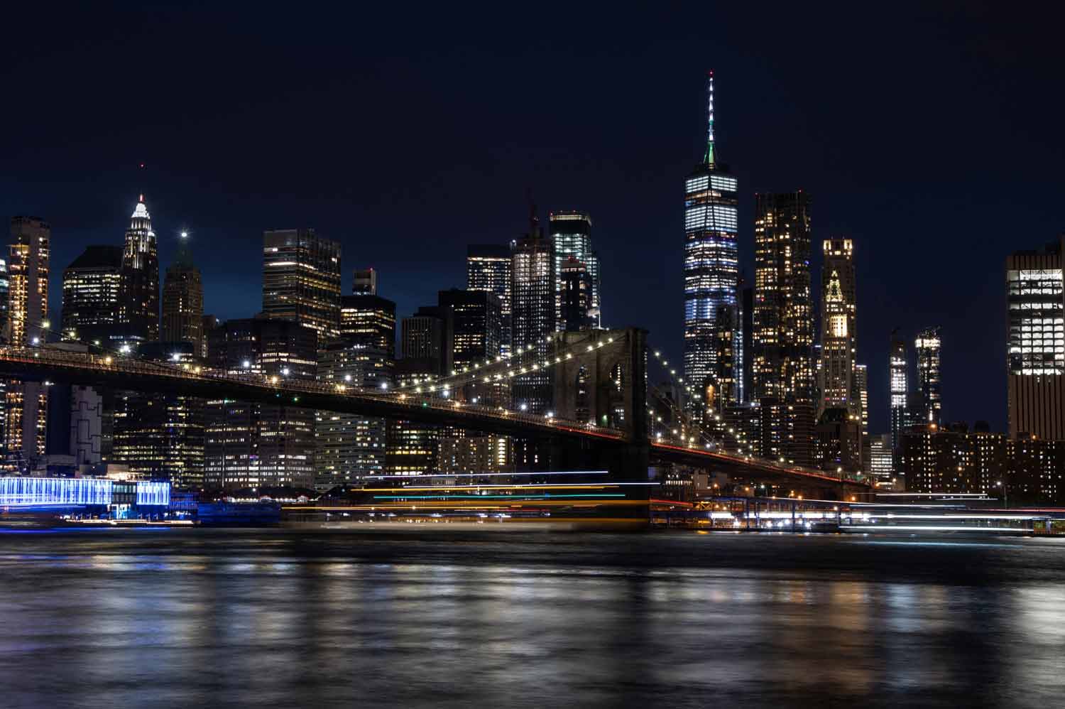 Brooklyn Bridge - Statue of Liberty at Night