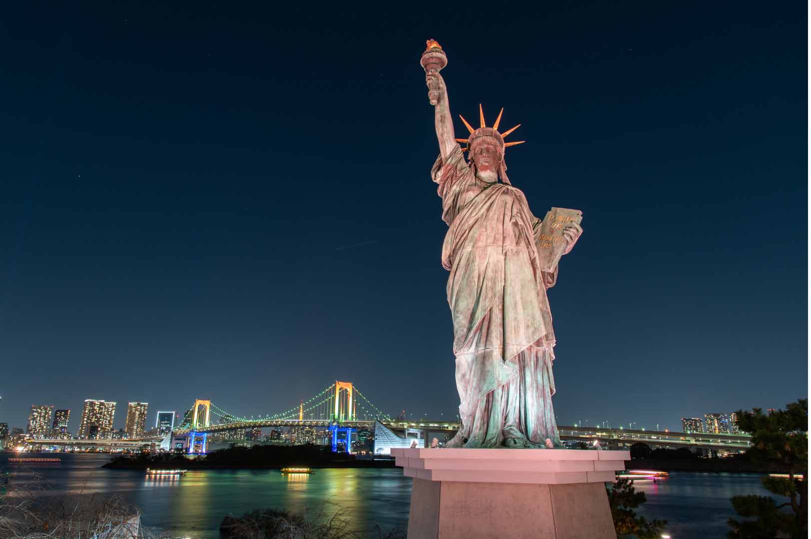 Lighting Effects - Statue of Liberty at Night